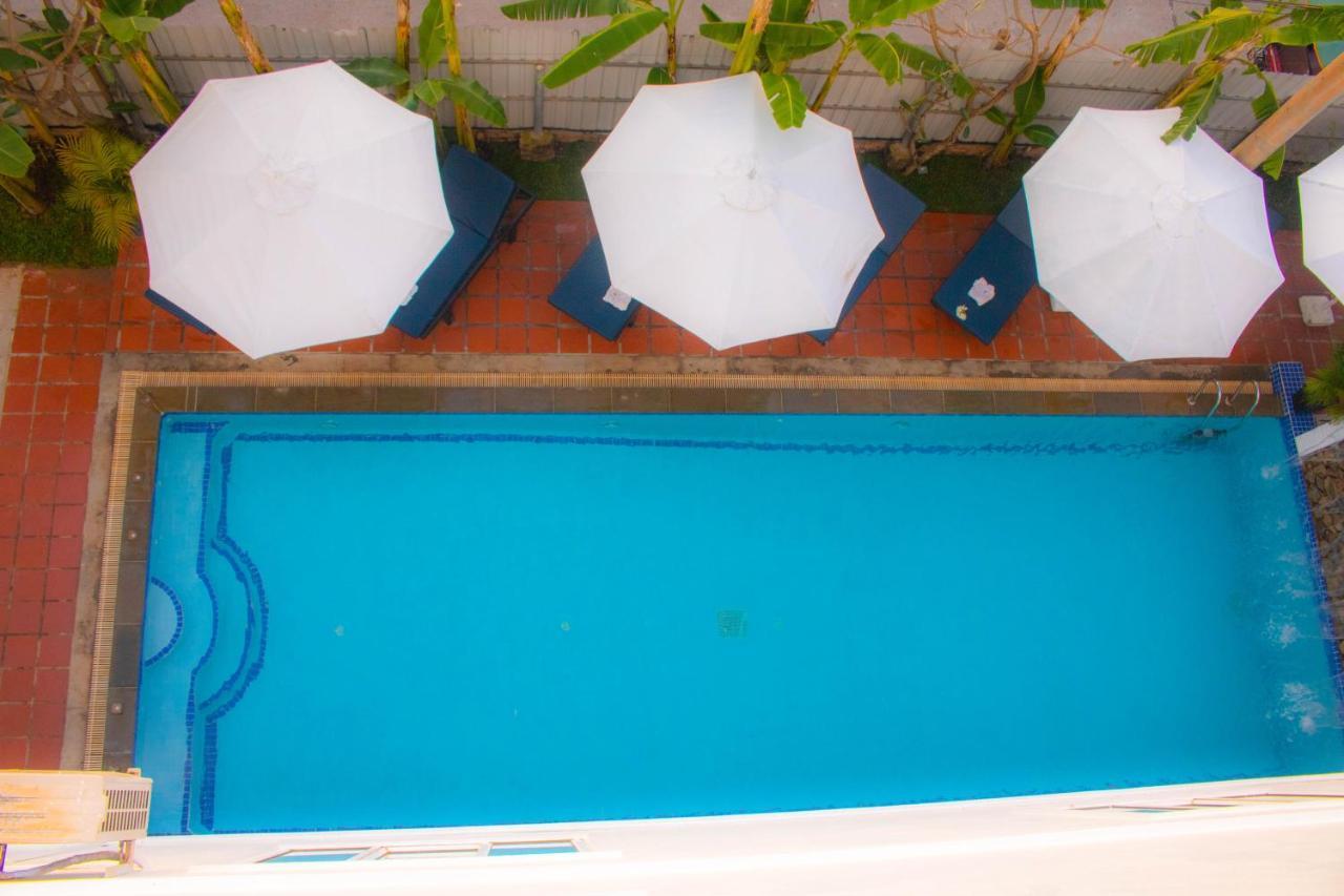 The Blanc Residence Siem Reap Bagian luar foto