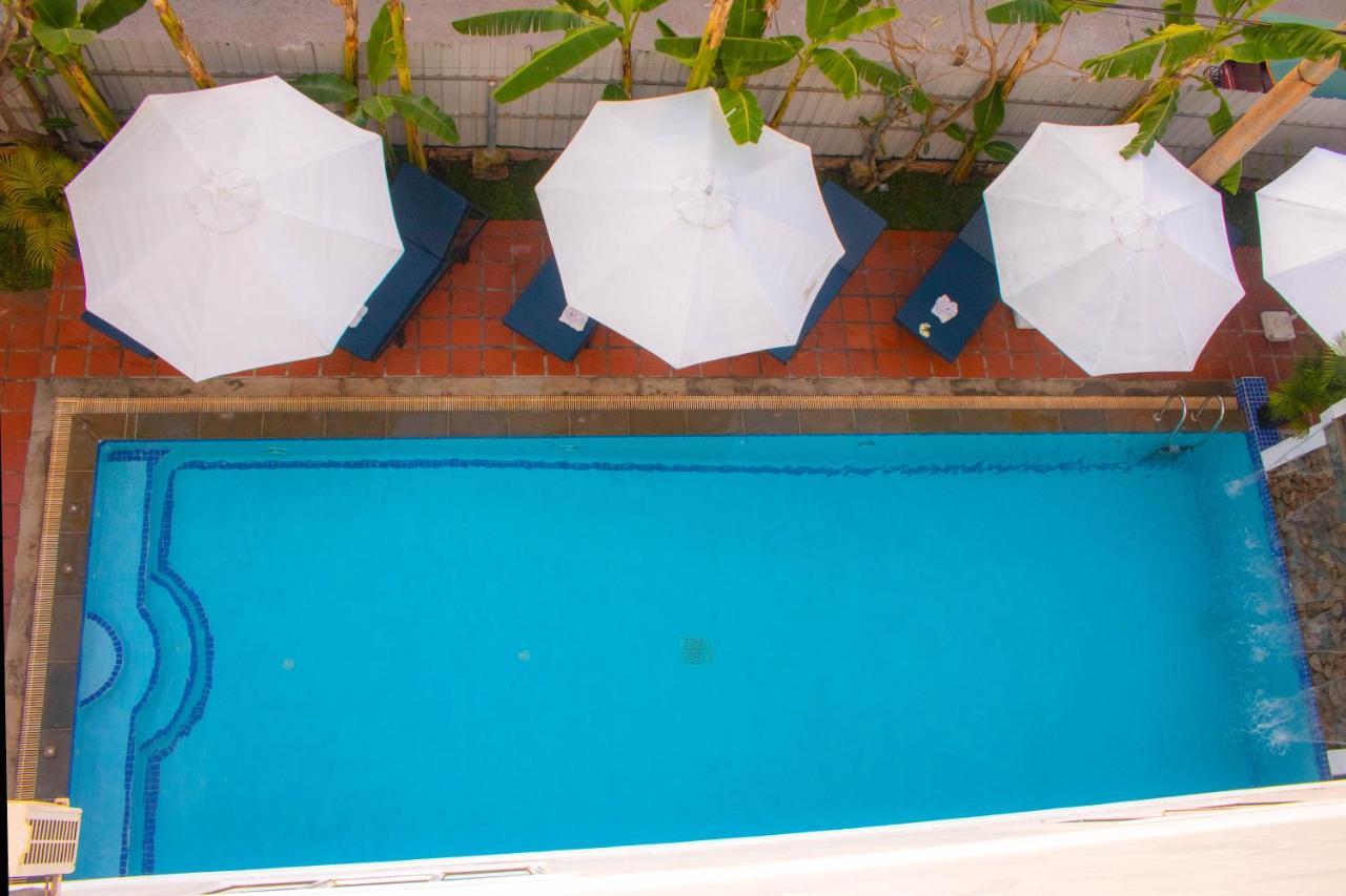 The Blanc Residence Siem Reap Bagian luar foto