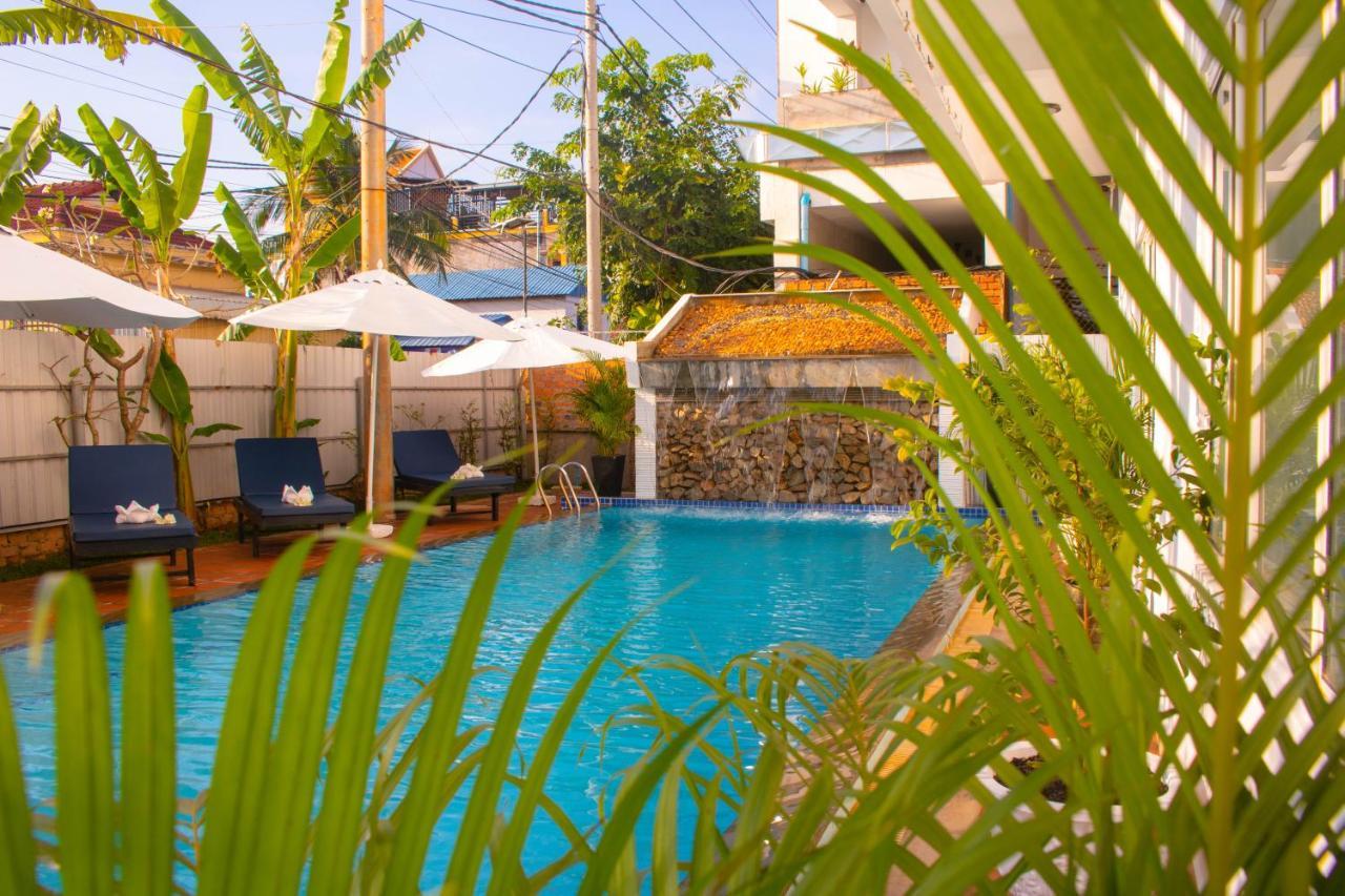The Blanc Residence Siem Reap Bagian luar foto