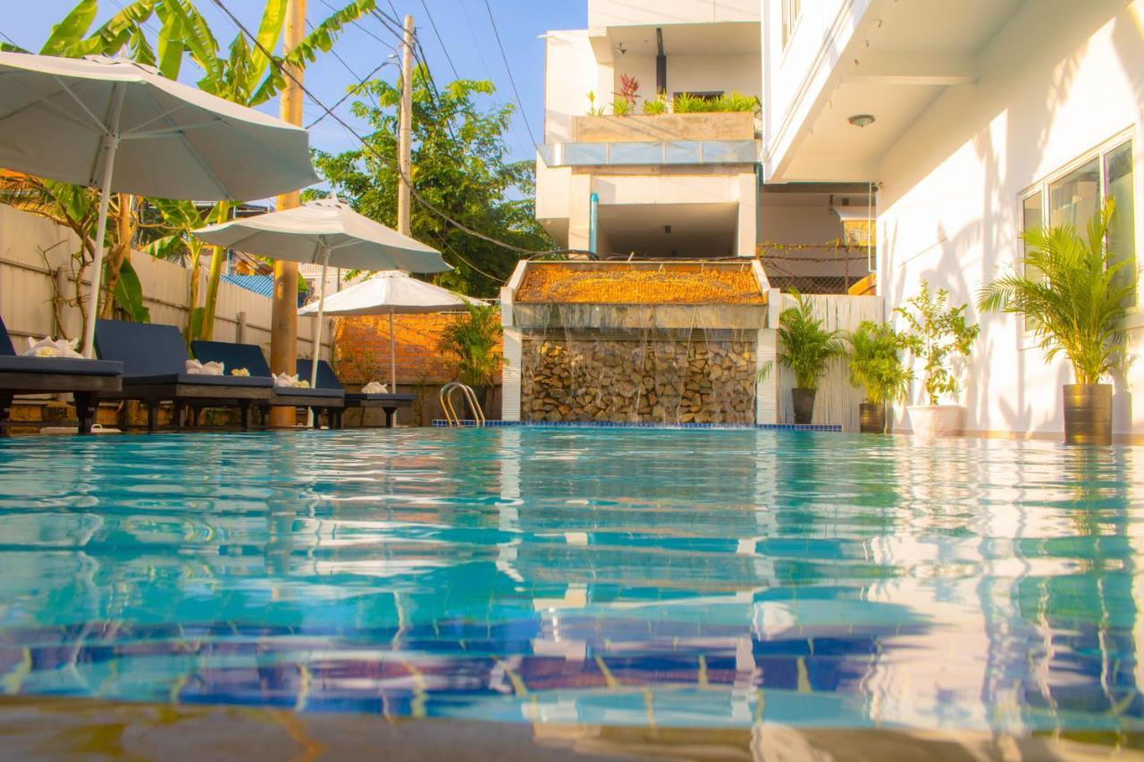 The Blanc Residence Siem Reap Bagian luar foto
